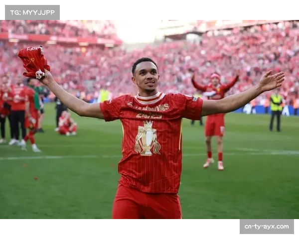 利物浦副队长阿诺德接受专访，详述俱乐部定位球套路的设计与演练过程